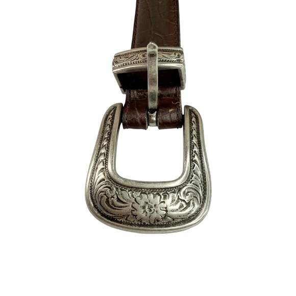 Elegant Brown Leather Belt with Intricate Silver Buckle - Picture 3 of 13